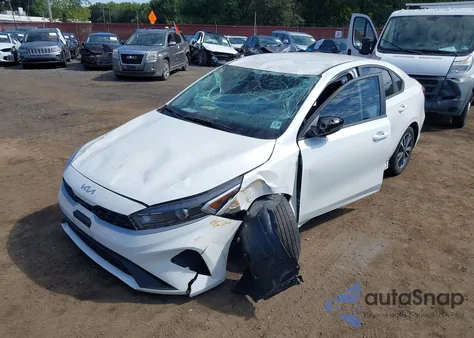 2023 Kia Forte Lxs из США, поврежденный, VIN 3KPF24AD9PE645602